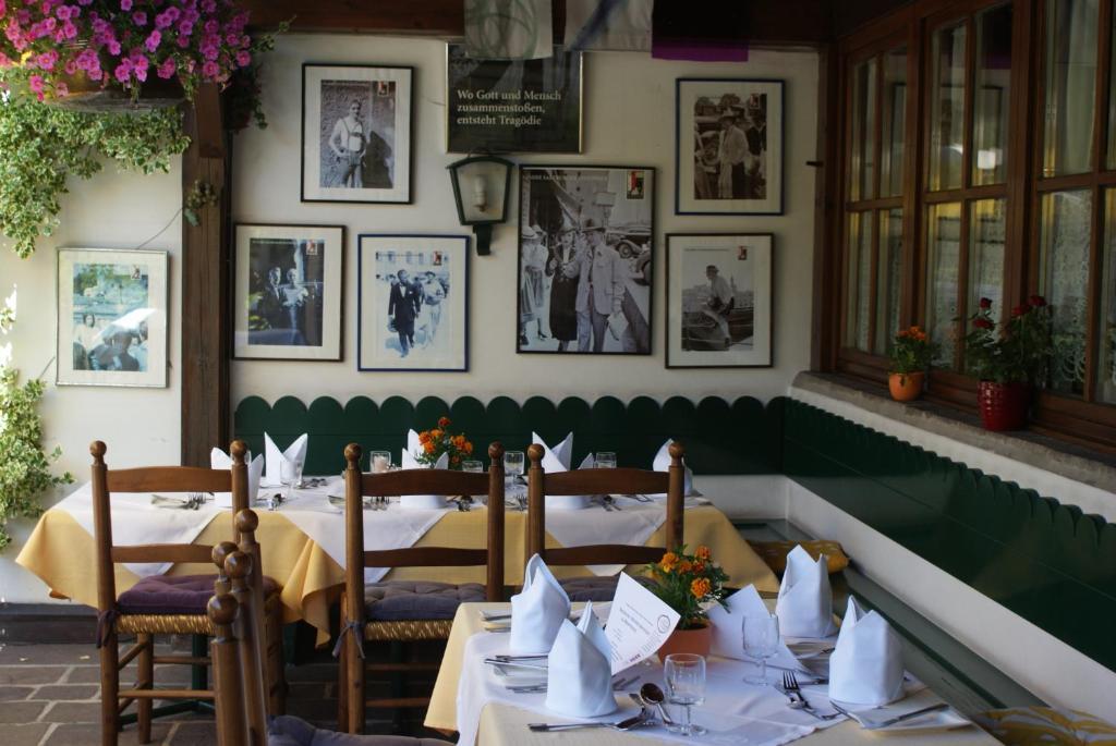 Gasthof Hohlwegwirt Hallein Exterior photo