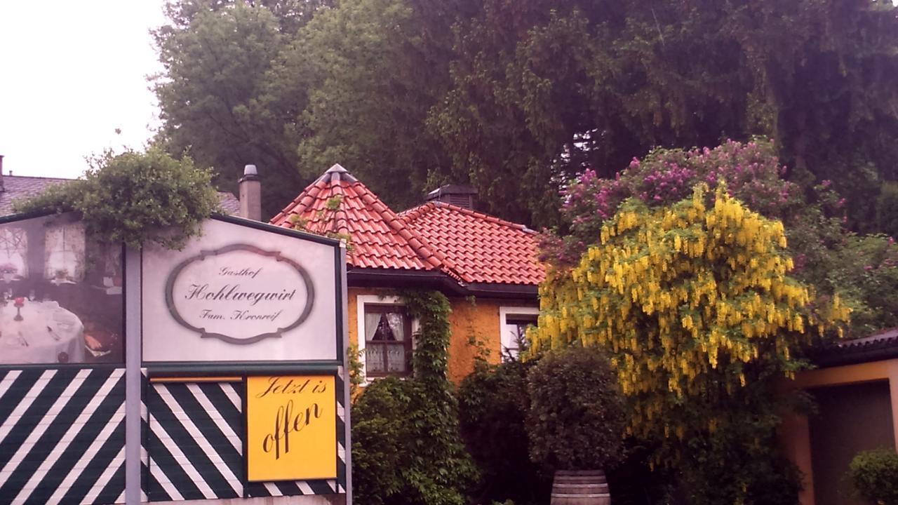 Gasthof Hohlwegwirt Hallein Exterior photo